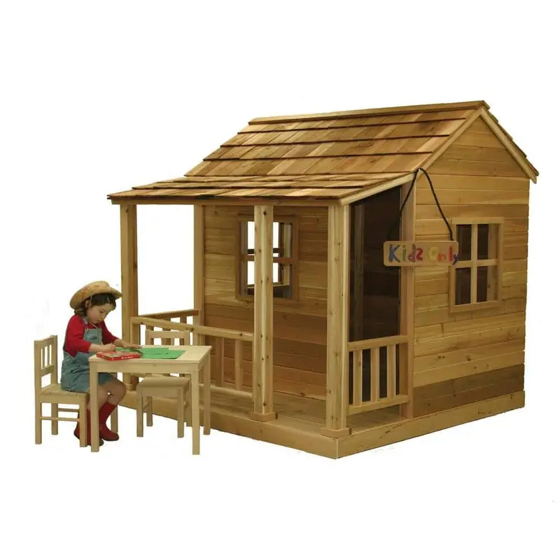 Outdoor Living Today Cedar Playhouse — model Little Squirt o długości 1,8 metra z drzwiami typu Dutch